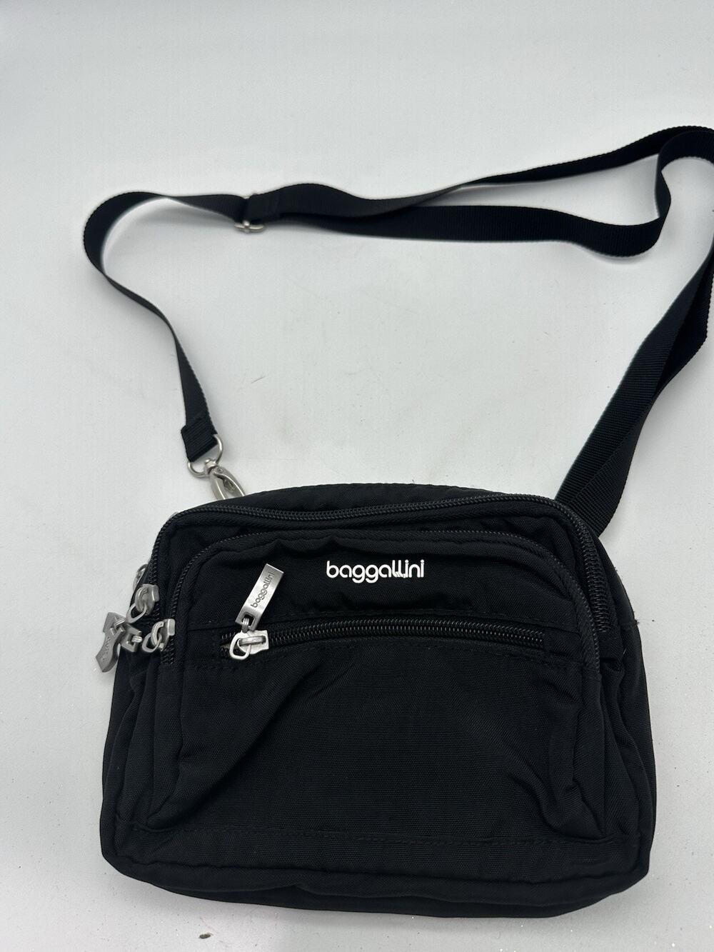 Small Black Baggallini Triple Zip Crossbody Bag RFID Detachable Adjustable Strap